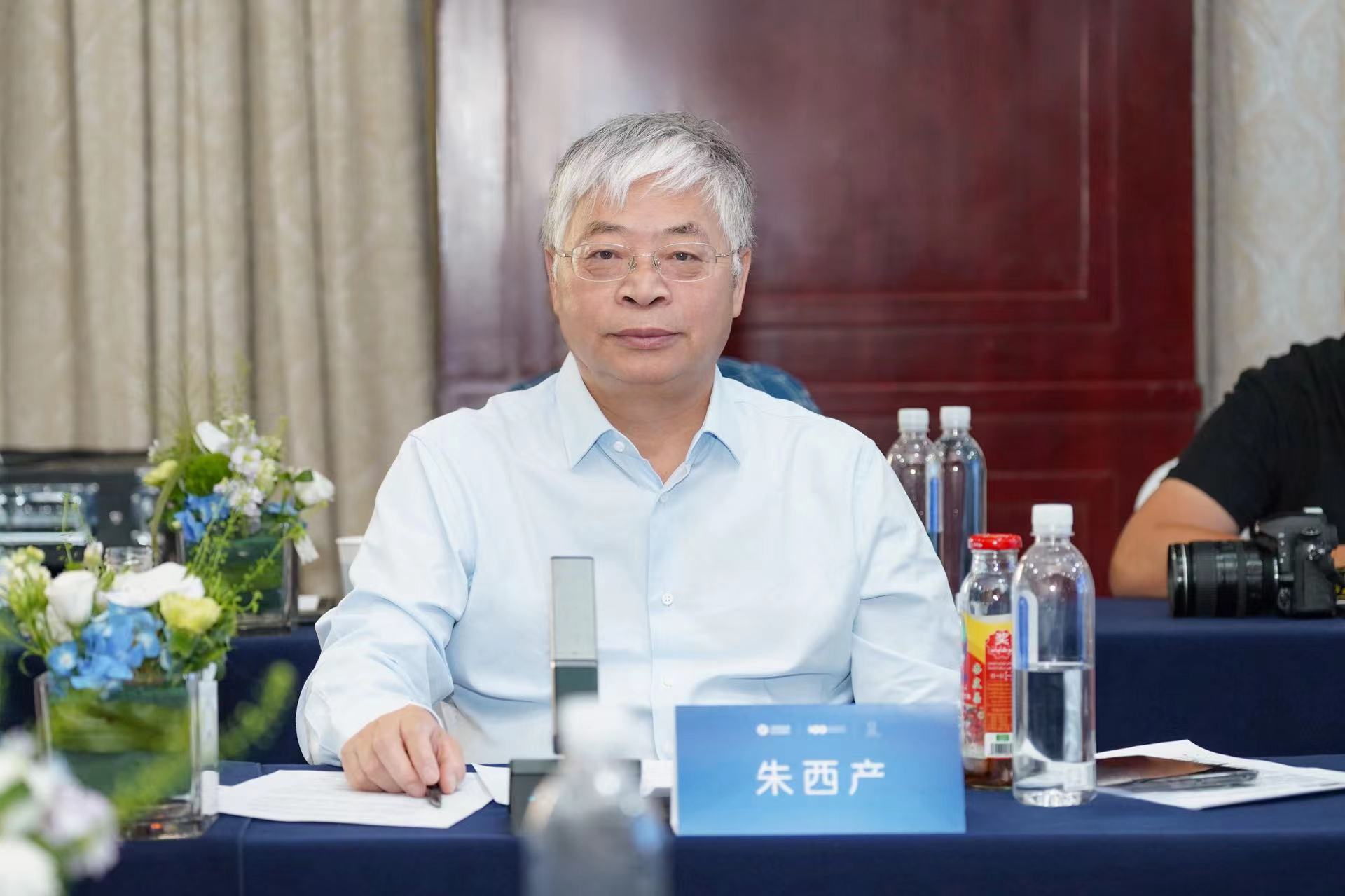 阿维塔4.jpg