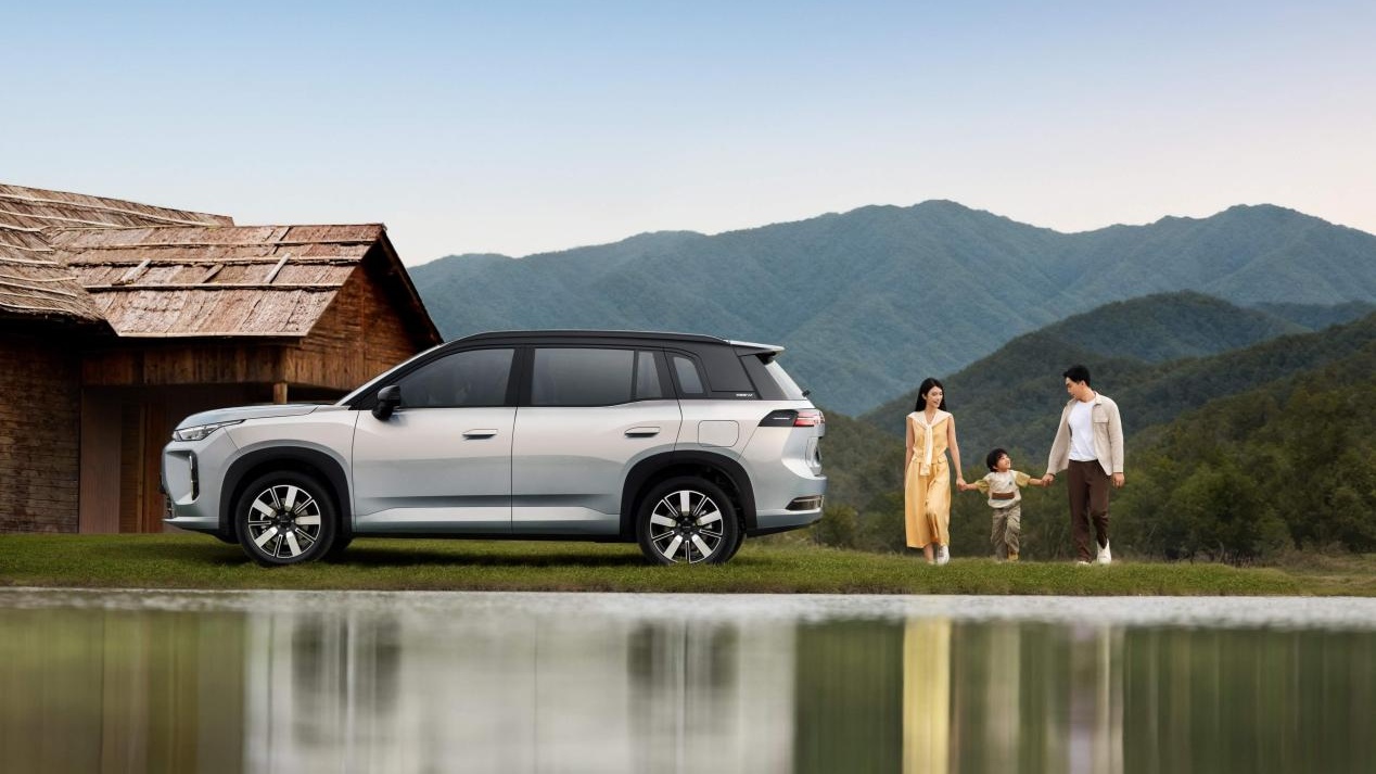 10.48万起埃安i60正式上市，10万级增程刚需用户闭眼入！